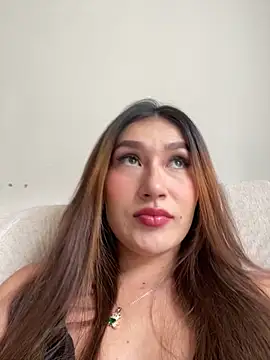 Isa Villamarin online show from September 13, 7:58 pm