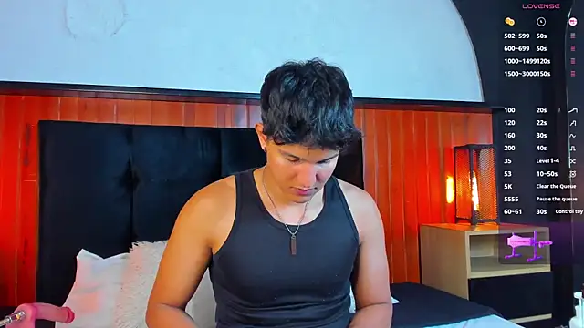 Leo Savage  online show from May 4, 4:38 am