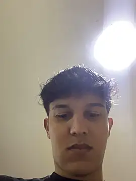 Leo Savage  online show from March 13, 3:00 am