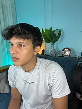 Leo Savage  online show from March 27, 3:48 am