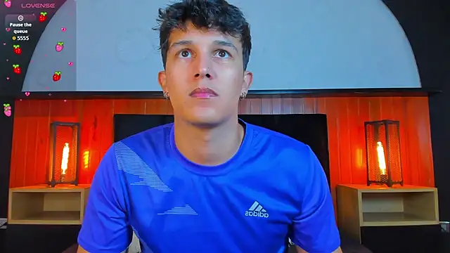 Leo Savage  online show from April 26, 3:37 am
