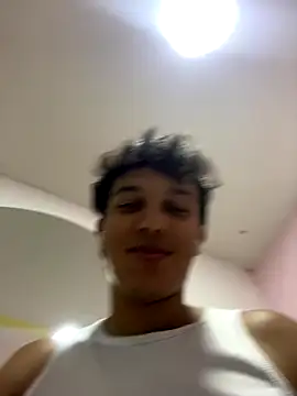 Snapshot of Leo_Savage_ chatting on October 11, 3:07 am Leo Savage online show from October 11, 3:07 am