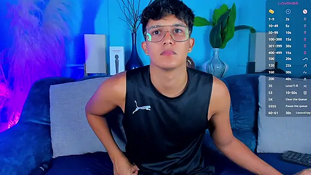 Leo Savage  online show from January 17, 3:43 am