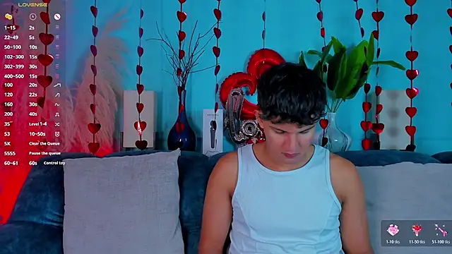 Leo Savage  online show from February 13, 3:39 am