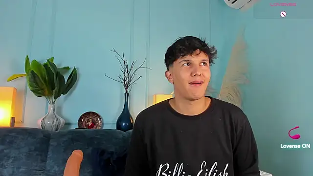 Leo Savage  online show from February 25, 2:56 am