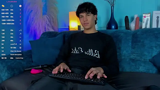 Leo Savage  online show from December 2, 3:41 am