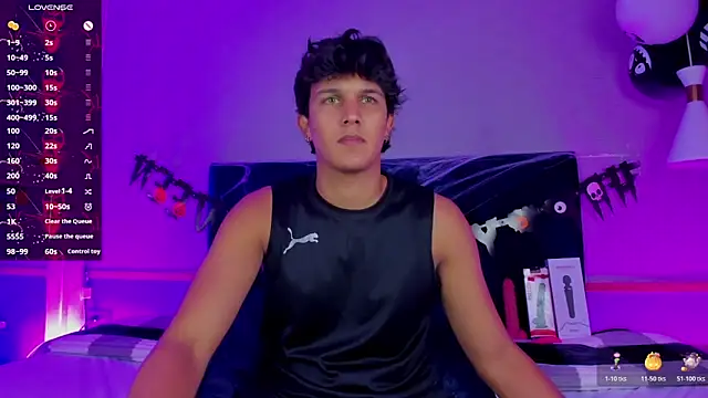 Leo Savage  online show from October 31, 4:20 am