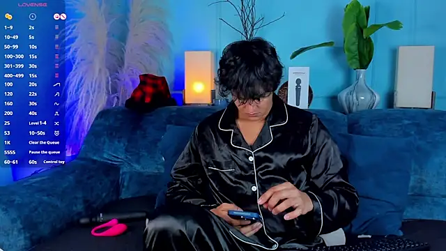 Leo Savage  online show from December 16, 3:44 am