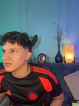 Leo Savage  online show from March 28, 3:51 am