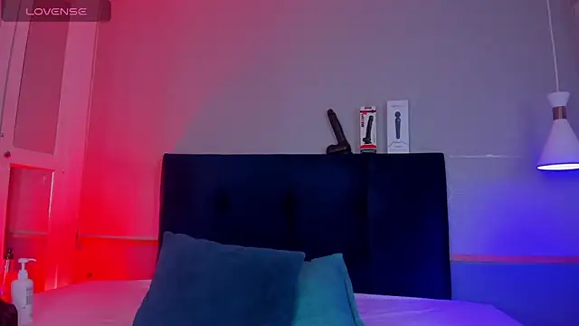 Leo Savage  online show from November 17, 3:43 am