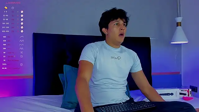 Leo Savage  online show from November 10, 3:44 am