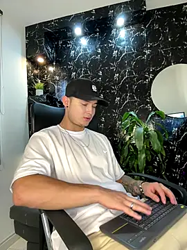 Alexander ferre online show from January 6, 1:04 pm