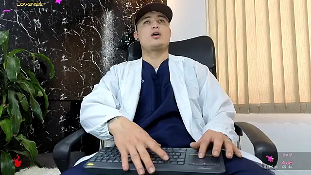 Alexander ferre online show from March 3, 1:40 pm