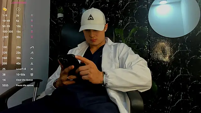 Snapshot of Alexander_ferre chatting on October 9, 4:29 pm Alexander ferre online show from October 9, 4:29 pm