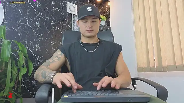 Alexander ferre online show from March 11, 12:43 pm