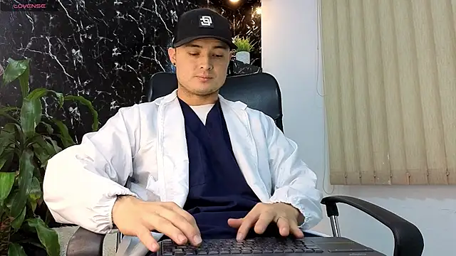 Alexander ferre online show from February 26, 11:43 am