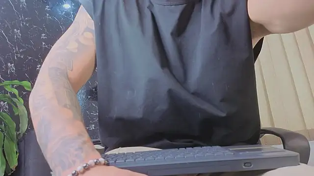 Alexander ferre online show from January 15, 1:14 pm