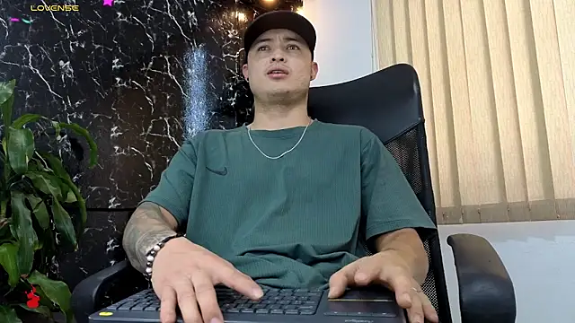 Alexander ferre online show from March 2, 1:40 pm