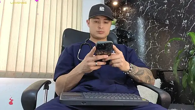 Alexander ferre online show from February 17, 1:30 pm