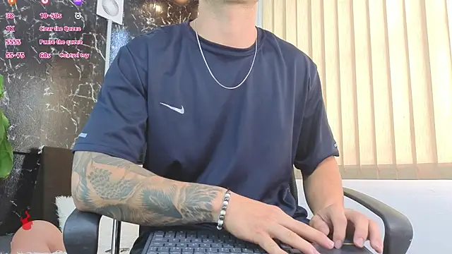 Snapshot of Alexander_ferre chatting on April 26, 1:30 pm Alexander ferre online show from April 26, 1:30 pm