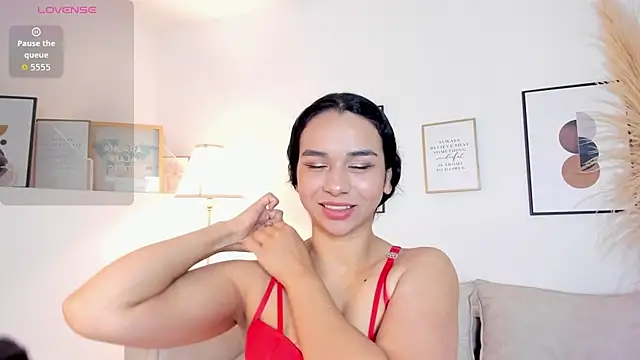 Snapshot of Sarah_ortiz chatting on September 19, 4:05 am Sarah ortiz online show from September 19, 4:05 am