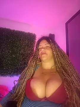 Snapshot of Eva_Luxei chatting on September 22, 12:11 pm Eva Luxei online show from September 22, 12:11 pm