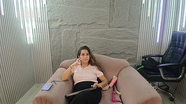 Snapshot of CamileX chatting on September 11, 1:22 pm CamileX online show from September 11, 1:22 pm