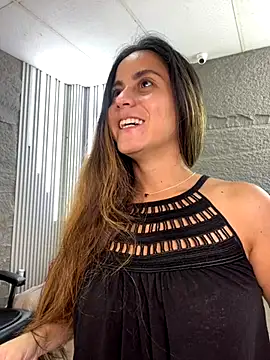 Snapshot of CamileX chatting on October 7, 1:45 pm CamileX online show from October 7, 1:45 pm