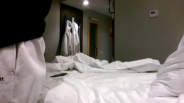 Snapshot of Throatgoat2026 chatting on November 29, 8:53 pm Throatgoat2026 online show from November 29, 8:53 pm