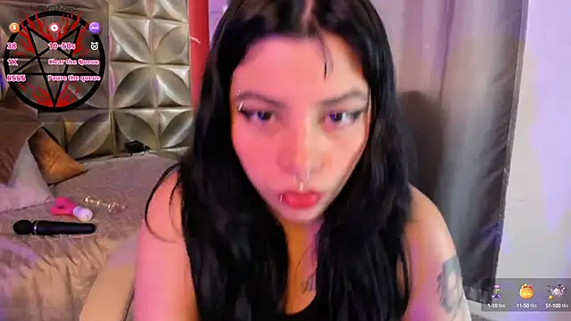 Snapshot of emily-santoss chatting on October 5, 12:51 pm emily-santoss online show from October 5, 12:51 pm