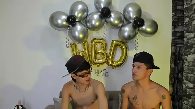 gustavo saaled19  online show from November 14, 11:41 pm