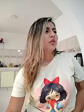 Snapshot of CelestePrince2 chatting on October 14, 10:20 pm CelestePrince2 online show from October 14, 10:20 pm