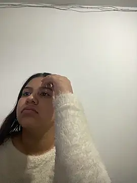 Snapshot of AntonellaCute_ab chatting on November 16, 2:27 am AntonellaCute ab online show from November 16, 2:27 am