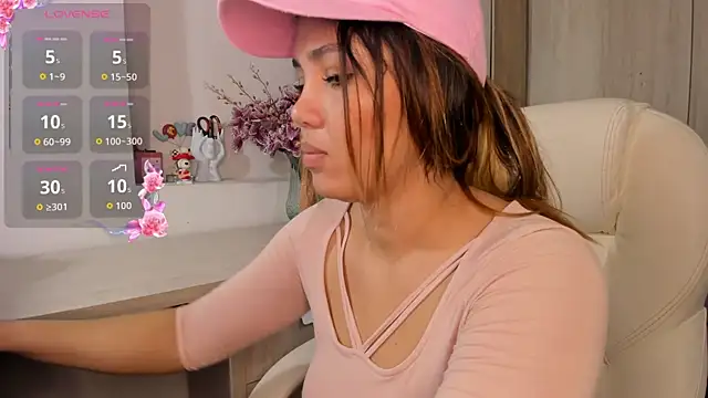 Snapshot of kata22sofia chatting on December 16, 4:22 pm kata22sofia online show from December 16, 4:22 pm