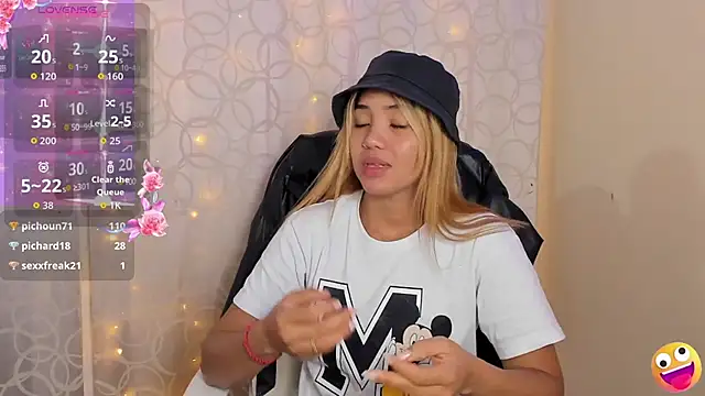 Snapshot of kata22sofia chatting on December 1, 3:02 pm kata22sofia online show from December 1, 3:02 pm