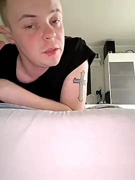 Twojsynek1997 online show from April 4, 2:12 pm