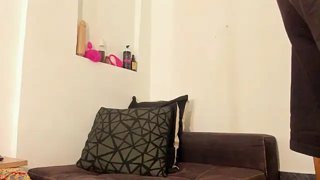  Tarekk  online show from September 26, 6:04 pm