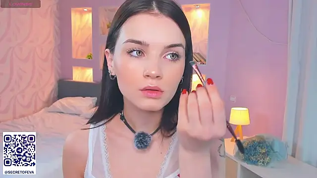 TeriRipka online show from November 12, 7:18 pm