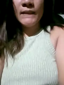 Snapshot of Dreamyeyes_08 chatting on October 12, 8:32 pm Dreamyeyes 08 online show from October 12, 8:32 pm