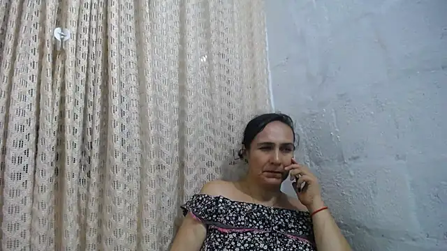 gabbyparker  online show from February 12, 12:54 am