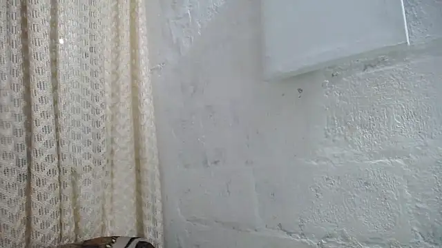 gabbyparker  online show from October 15, 9:50 am
