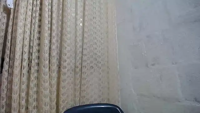 gabbyparker  online show from March 22, 9:44 am