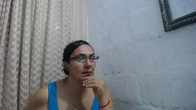 gabbyparker  online show from February 26, 12:43 am