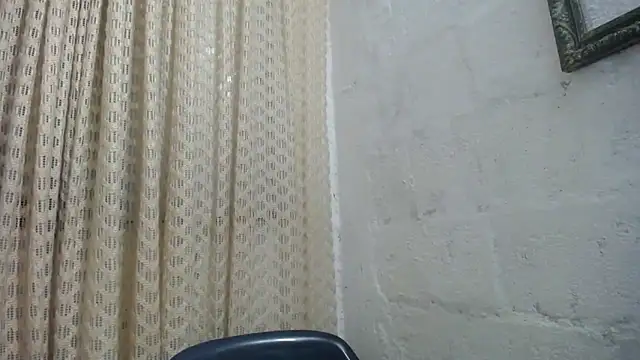 gabbyparker  online show from May 15, 9:40 am