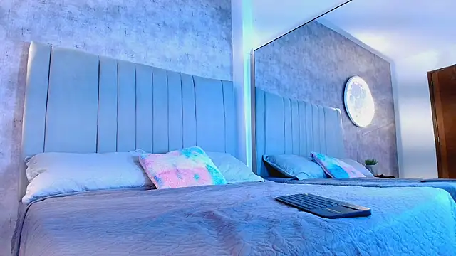 Snapshot of karla-ruiz chatting on November 3, 7:06 pm karla-ruiz online show from November 3, 7:06 pm