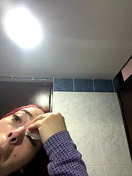 HannahCollyns online show from December 21, 12:18 pm