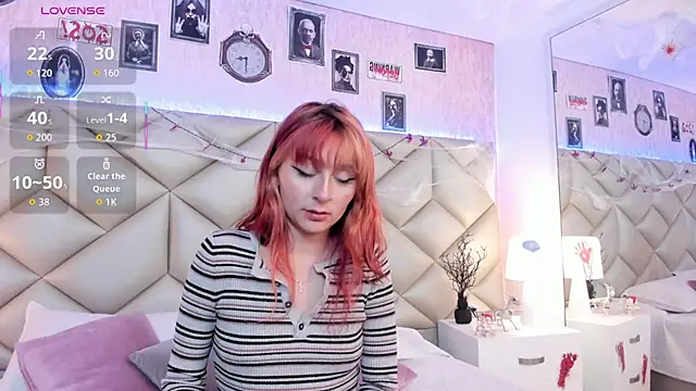 dafnne hall online show from October 24, 4:33 am