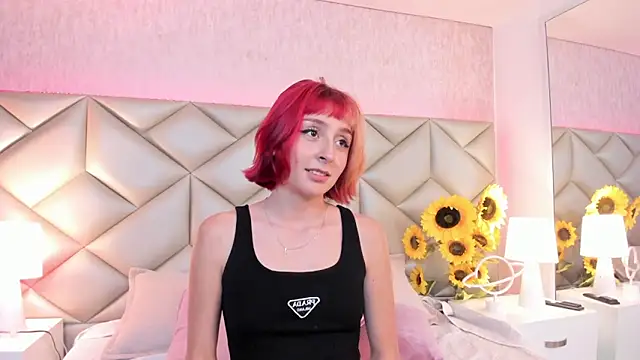 dafnne hall online show from November 28, 4:23 am