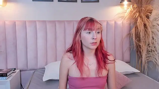 Snapshot of dafnne_hall chatting on October 11, 8:21 pm dafnne hall online show from October 11, 8:21 pm
