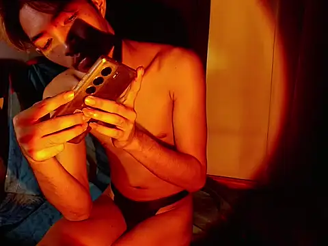 addicted to alex online show from November 29, 10:26 am